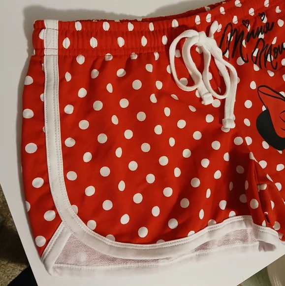 NWT Disney Minnie Mouse Shorts - Picture 3 of 6